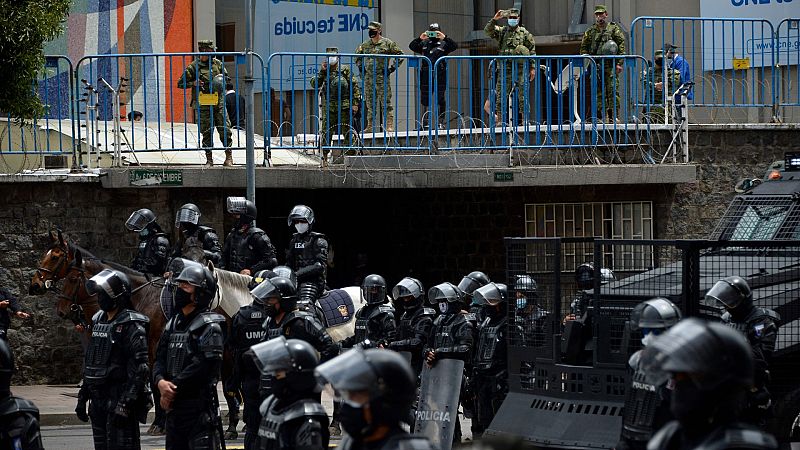 Al menos 79 muertos en enfrentamientos entre bandas en varias cárceles de Ecuador