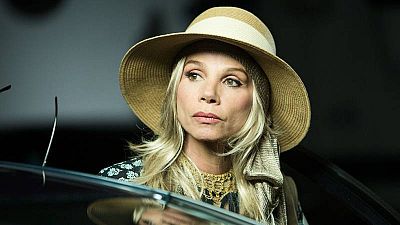 De película - Nos adelantamos a la alfombra roja de los feroz: Nos visita Victoria Abril - 27/02/21 escuchar ahora