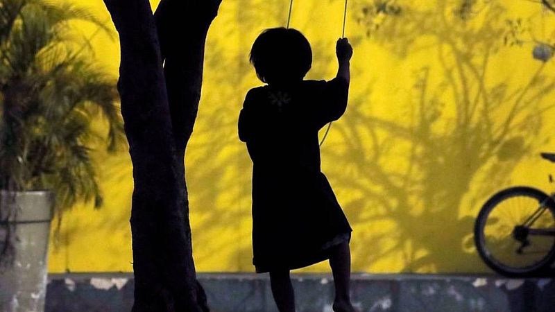 Agresiones sexuales a menores: a niñas, en silencio y por sus padres