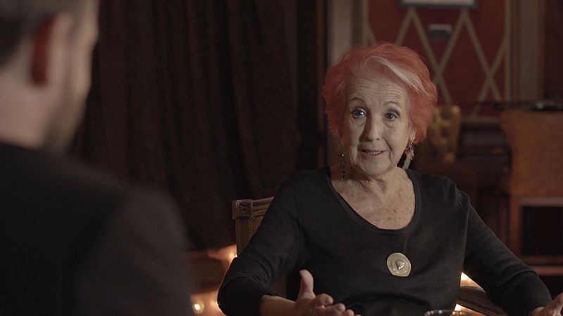 Rosa María Calaf llama a la guerra por su nombre