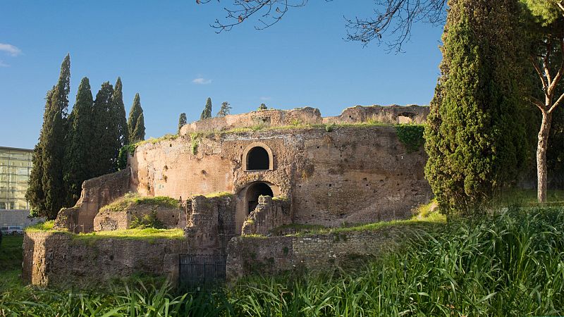 El gran mausoleo de Augusto en Roma reabre al pEl gran mausoleo de Augusto en Roma reabre al público 14 años después