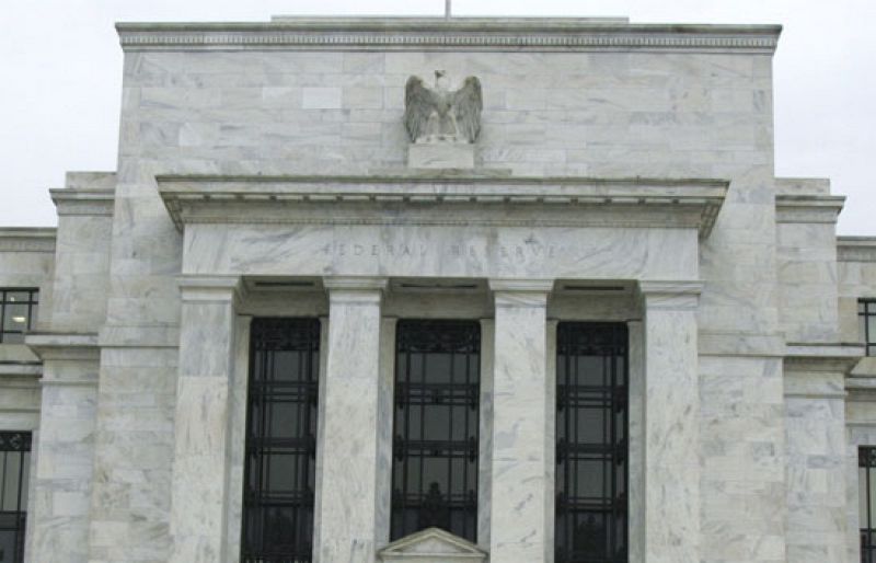 La Fed de EE.UU. anuncia un histórico recorte de tipos a un margen de entre el 0% y el 0,25%