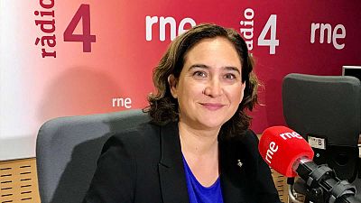 Ada Colau: "Hi ha poders fàctics, econòmics i mediàtics que limiten el poder públic amb molt poca transparència"
