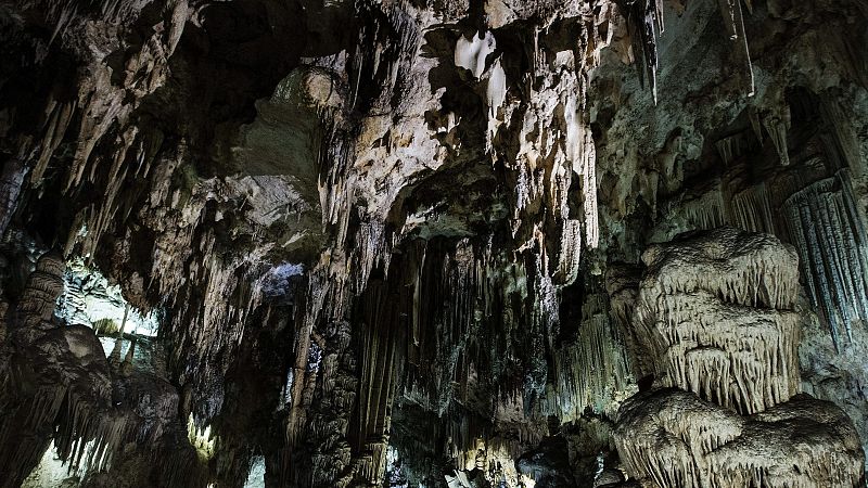 Una cuarentena llevada al extremo: encerrados en una cueva sin referencia temporal ni luz natural