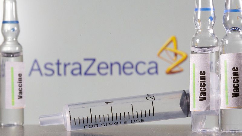 La vacuna de AstraZeneca protege de la COVID-19 a personas de más de 70 años, según un estudio inglés