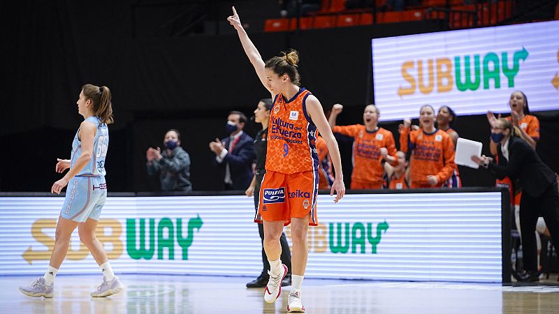 El Valencia Basket llega a su final tras acabar con un Lointek Gernika fundido