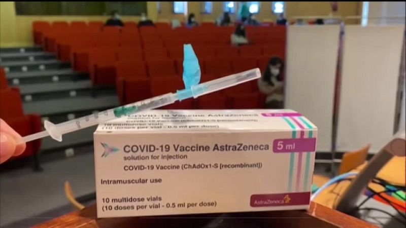 Comeza a vacinación entre as persoas de 50 a 55 anos