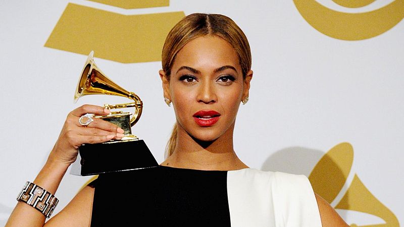 Por qué Beyoncé puede hacer historia en los Grammy (para todas las mujeres)