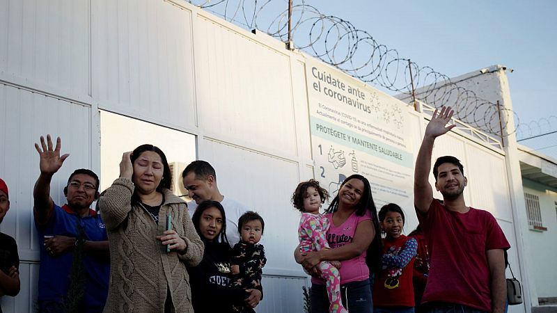 EE.UU. afirma que "no habrá consecuencias migratorias" para quienes recojan a menores detenidos en la frontera