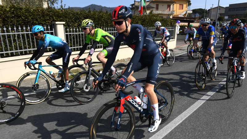 Carlos Rodríguez sobre el INEOS: "Estamos intentando variar ese estilo que habíamos tenido en los últimos años que parecía que le estaba quitando la emoción al ciclismo"