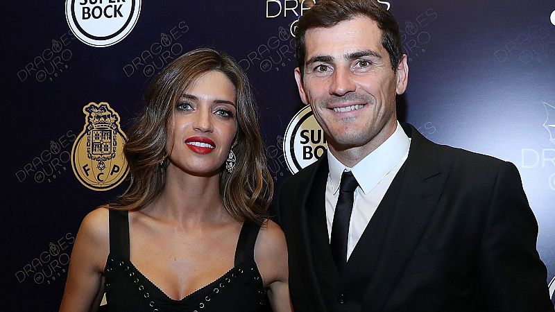 Iker Casillas y Sara Carbonero provocan un terremoto mediático en todo el mundo