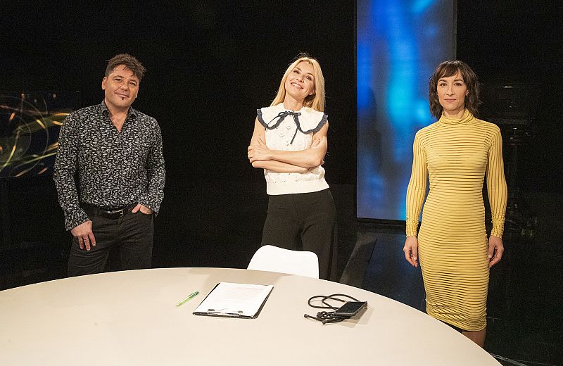 'Versión española' estrena 'Un día más con vida', un viaje al corazón de las tinieblas con Kapuscinski