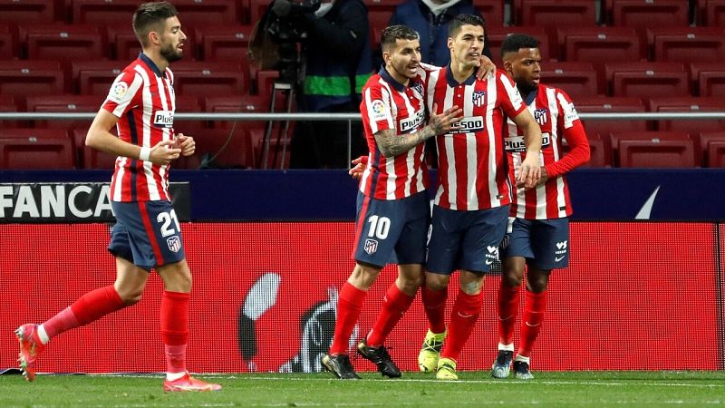 Suárez y Oblak amarran tres puntos vitales para el Atlético de Madrid ante el Alavés