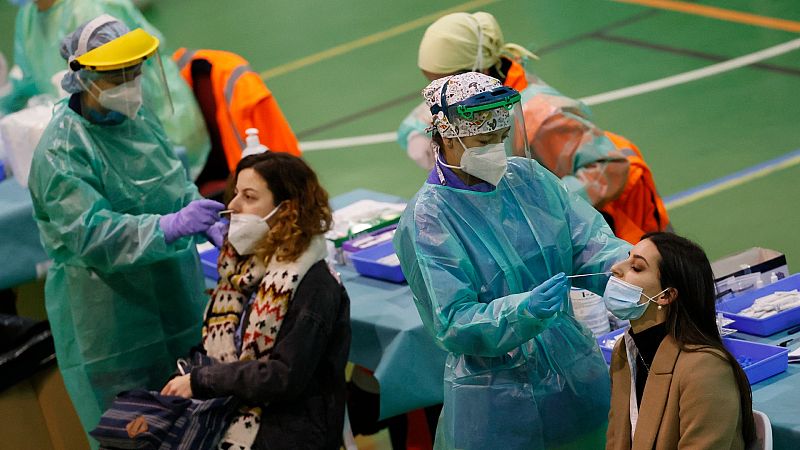 Los contagios repuntan en varias comunidades a pocos días de Semana Santa