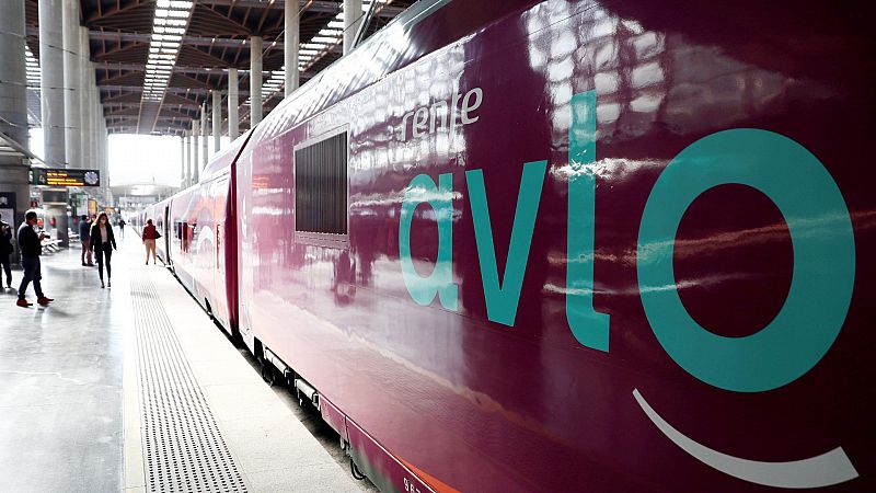 AVLO, el tren de alta velocidad de bajo coste, entre Barcelona y Madrid, se estrena en junio con precios desde 7 euros