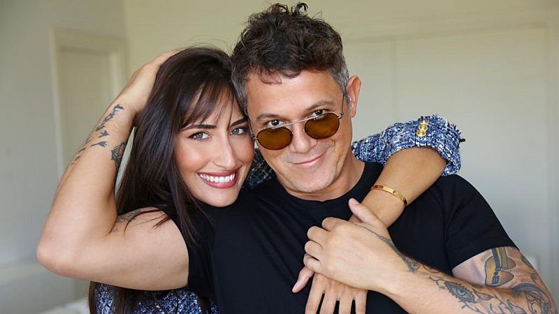 Alejandro Sanz es todo un poeta a la hora de presumir de novia: "Ella pincela latidos"