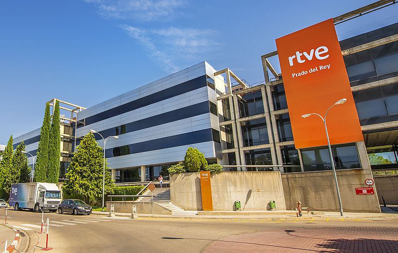 'RTVE Responde' atiende las quejas por los comentarios machistas oídos en la emisión de los Goya en Facebook