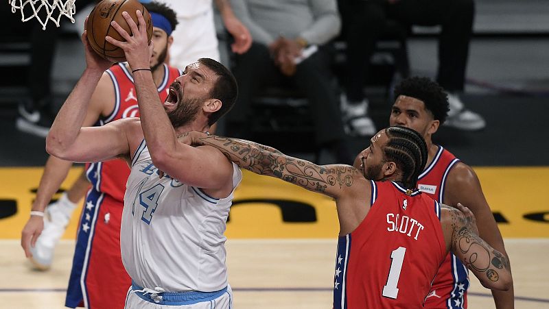 Marc Gasol vuelve a las pistas tras superar el COVID-19 en unos Lakers que siguen en caída libre