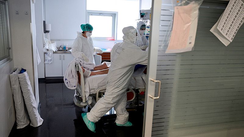 Madrid y Navarra vuelven al riesgo extremo de contagio en plena Semana Santa