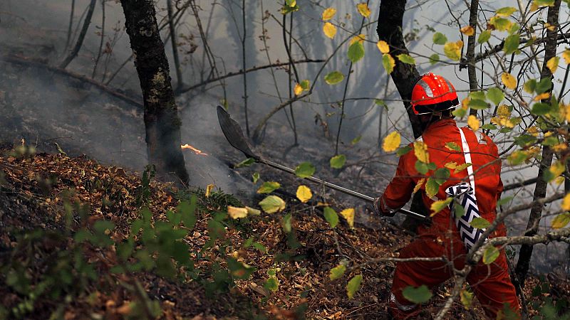 Asturias y Galicia registran varios incendios forestales activos