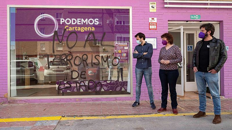 Atacan la sede de Podemos en Cartagena con material explosivo e Iglesias señala a la "ultraderecha"