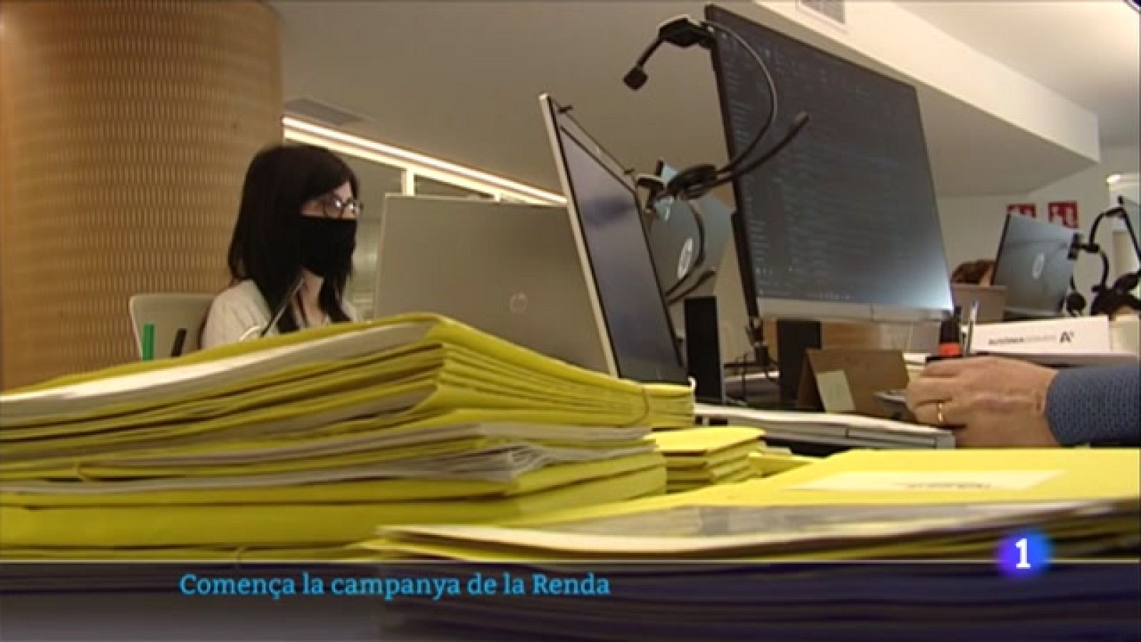 Arrenca una campanya de la renda més complicada pels ERTO i els ajuts per la pandèmia