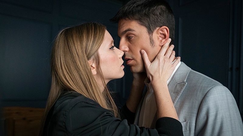 Carlota e Iago: ¿surgirá el amor entre ellos? ¡Vota en nuestra encuesta!