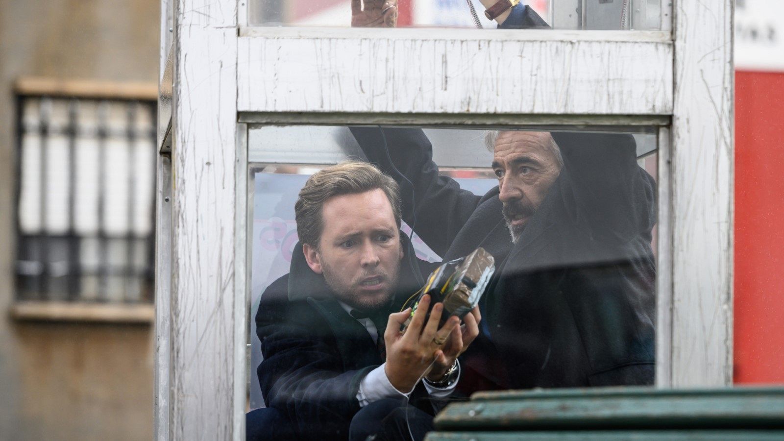 Así comienza el capítulo 382: "Un gato llamado Antonio"