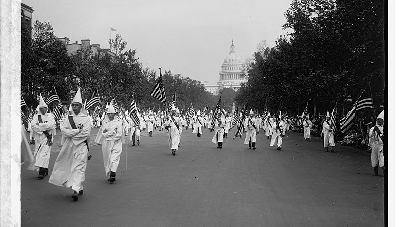 'La noche temática' estrena 'El Ku Klux Klan: una historia americana'