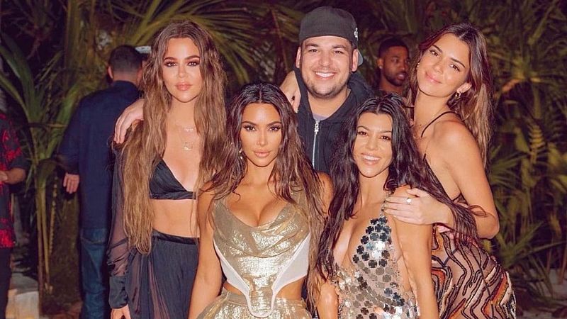 Khloé habla de la presión de ser Kardashian: "Toda mi vida he oído: Khloé es la hermana gorda, la hermana fea"