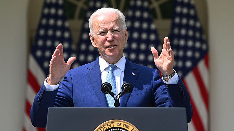 Biden da el primer paso para limitar la "epidemia" de la violencia armada y la califica de "vergüenza internacional"