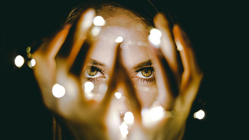 Tracy Wolff, autora de la saga 'Crave': "Las mujeres que me lean van a comprobar que pueden ser lo que quieran y llegar hasta donde se lo propongan"