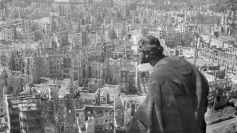 Los ltimos 100 das de la II Guerra Mundial, cuando en Alemania todo era dolor y muerte