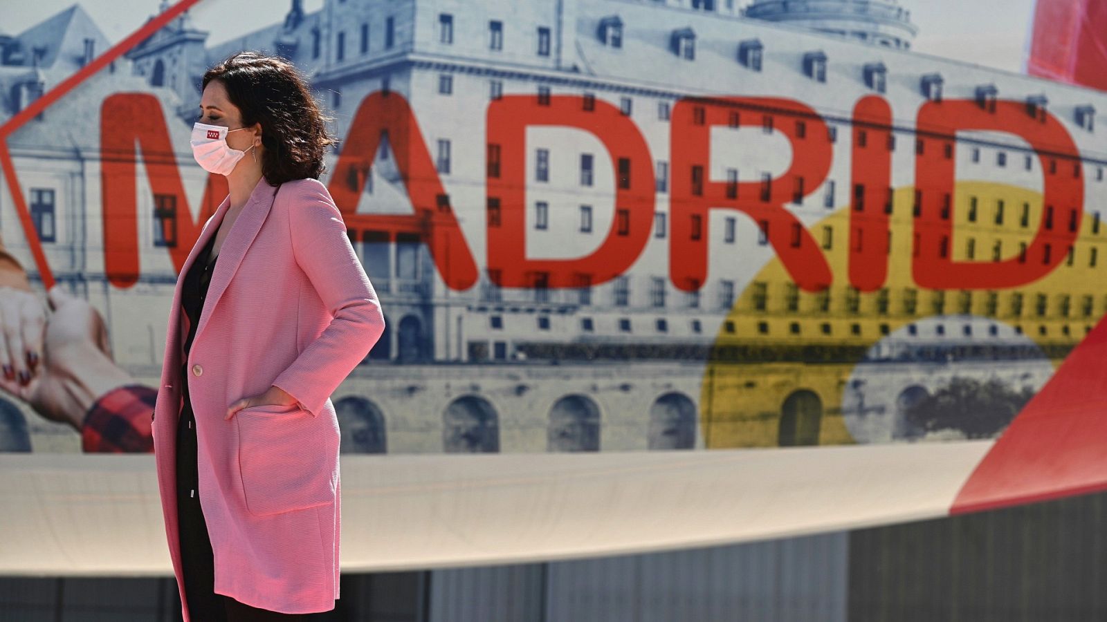 La subida de impuesto se cuela en la precampaña del 4M | Ver