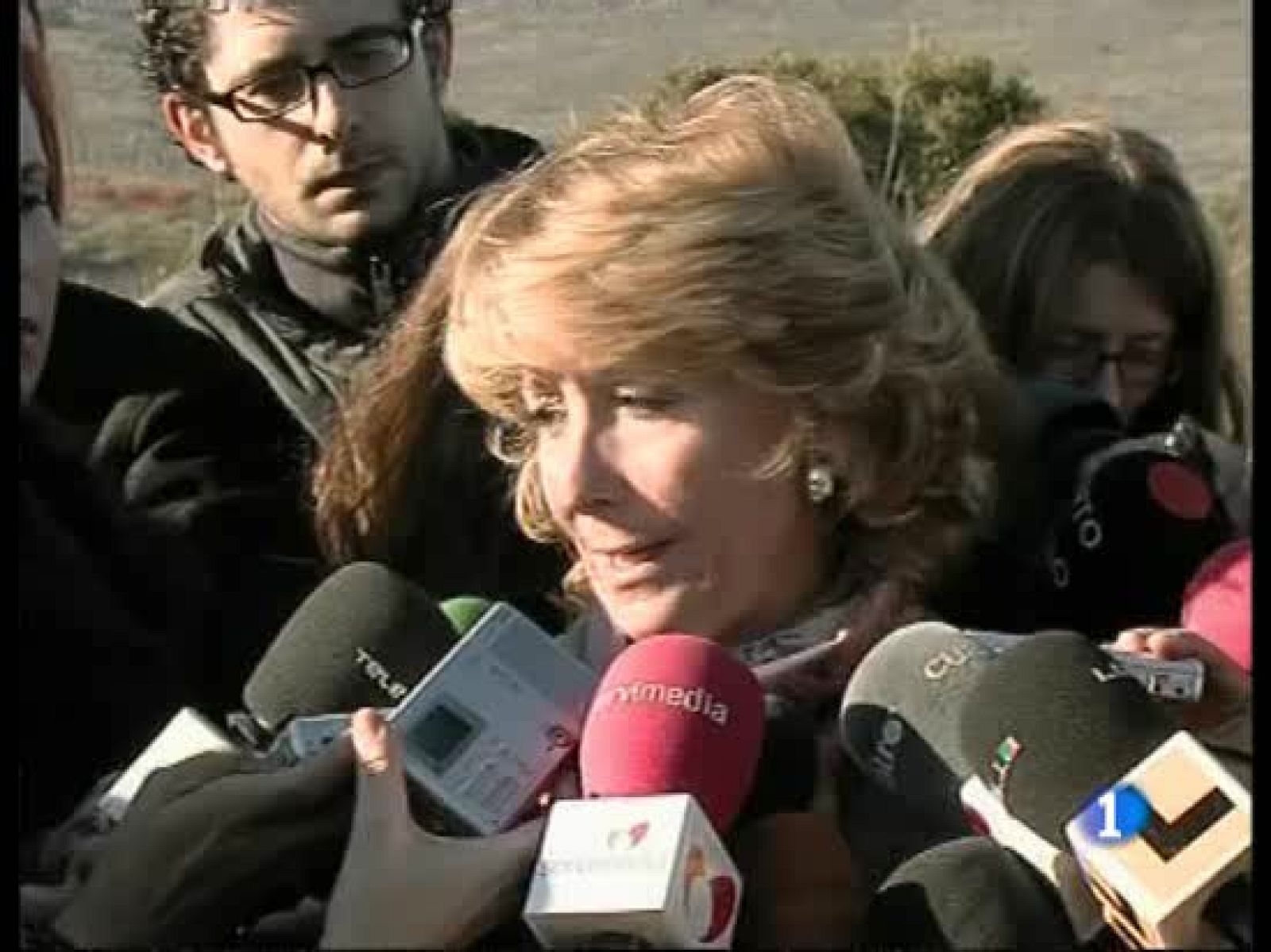 Aguirre y Camps visitan desde lejos el túnel del AVE derrumbado