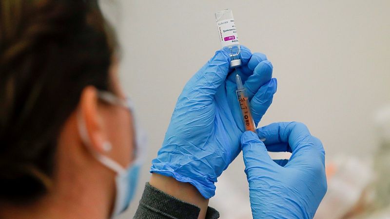 Dinamarca suspende definitivamente la vacunación con AstraZeneca