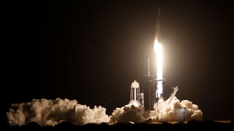 La NASA y SpaceX deben superar un "pequeño" problema para lanzar la segunda misión comercial tripulada a la EEI