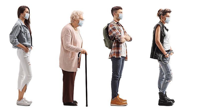 Menos muertes de mayores, más contagios de jóvenes: así cambia el perfil de las víctimas del coronavirus