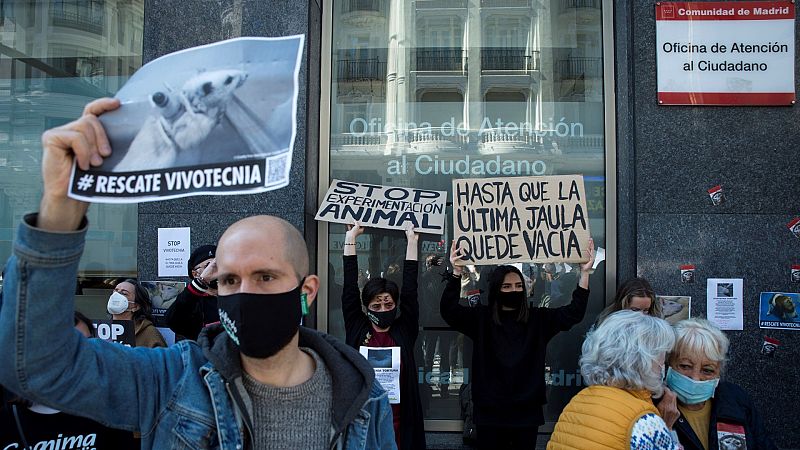 Una concentración en Madrid pide la liberación de los animales de Vivotecnia