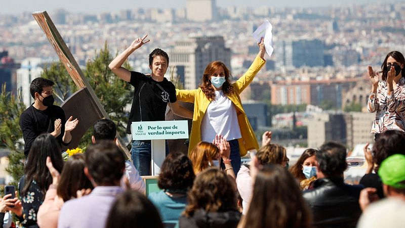 García y Errejón piden el voto de la "gente común" para vencer a "Goliat" y "romper 25 años de abusos del PP"