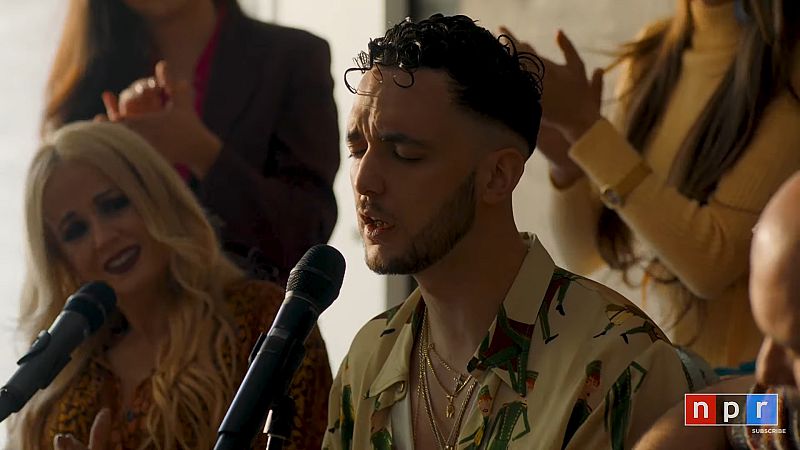 C. Tangana publica su actuación en Tiny Desk y las redes arden comentando la puesta en escena