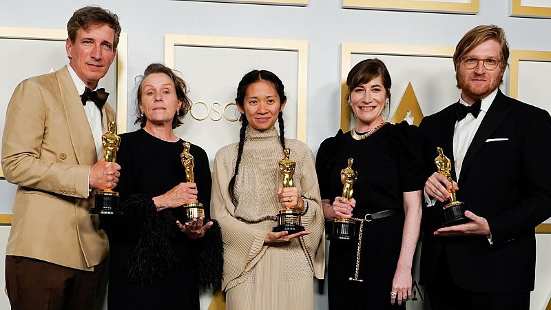 'Nomadland' triunfa en los Oscar de la diversidad
