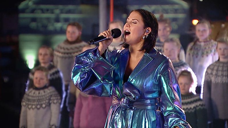 Eurovisión se cuela en los Oscar 2021: Así ha cantado Molly Sandén el tema "Húsavik"