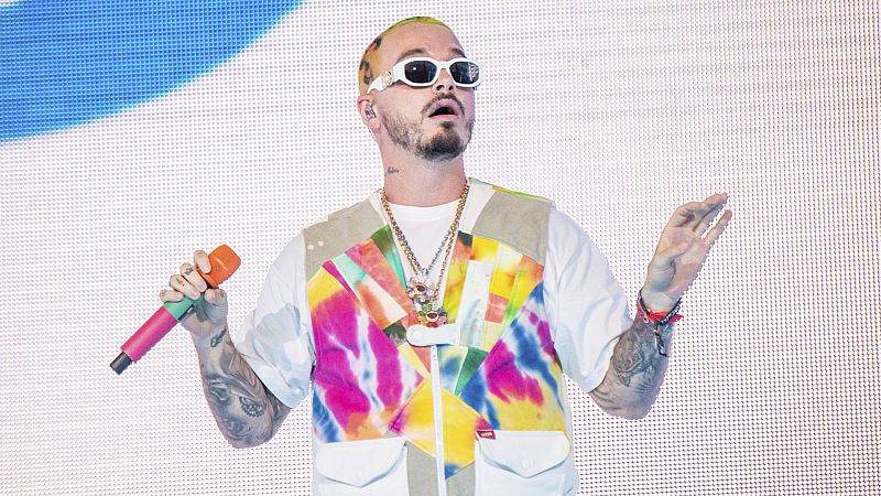 J Balvin publica las primeras imágenes de 'El Niño de Medellín': "No están locos por sentirse deprimidos"