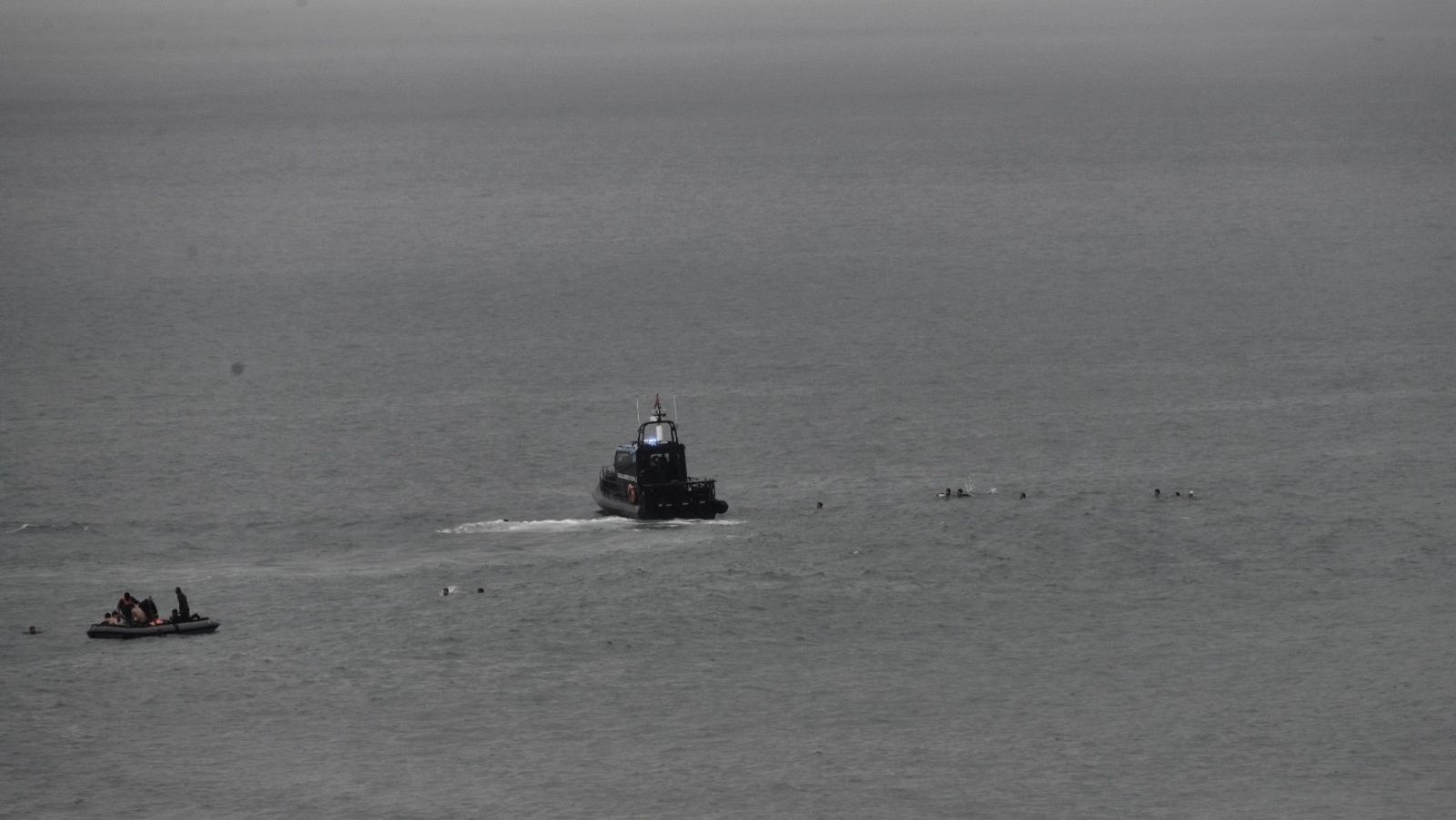 España pacta con Marruecos la repatriación de migrantes que entraron a nado en Ceuta