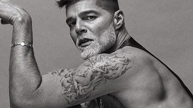 Ricky Martin enseña sus 'abdominales de hierro' y nos encantan