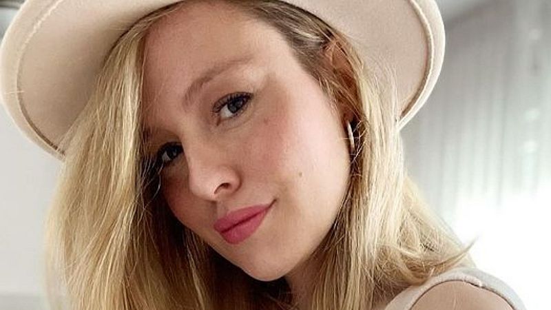 Esmeralda Moya da a luz a su segundo hijo, una niña que se llama Amalia