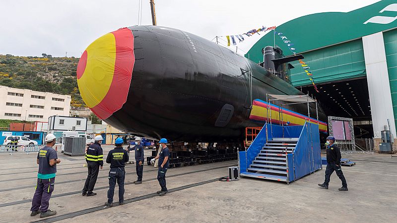 España diseña su primer submarino, el  S-81 'Isaac Peral'