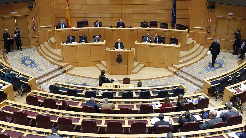 El PSOE saca adelante su moción en el Senado contra Vox para "aislar los extremismos" con la abstención del PP