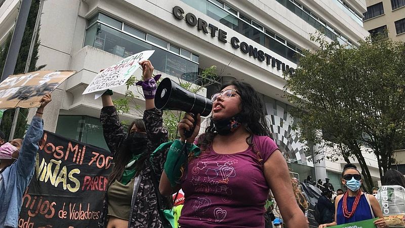 Ecuador despenaliza el aborto en todos los casos de violación